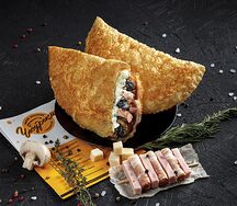 Мясной с беконом, сыром и ветчиной