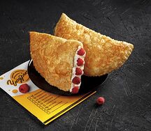 Чебурек Чизкейк ежевичный