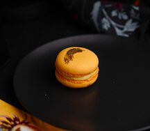 Макарон Манго-маракуйя