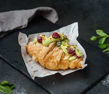 Круассан фисташковый