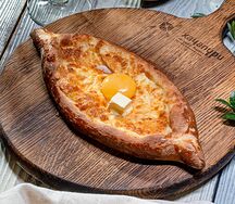 Хачапури по-аджарски