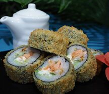 Жареный ролл Сяке Темпура