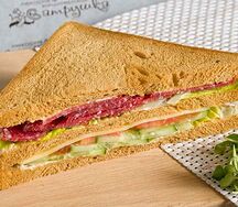 Сэндвич Скандинавский с сырокопченой колбасой