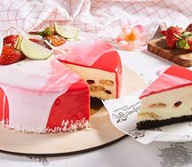 Пирожное Тирамису клубничное