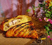 Слойка с курицей