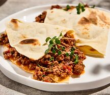 Хычины с мраморным болоньезе