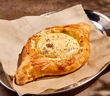 Хачапури по-аджарски с голландским кремом