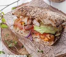 Паноццо с цыплёнком и овощами