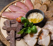 Мясное ассорти по-домашнему