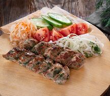 Люля-кебаб из курицы с зеленью