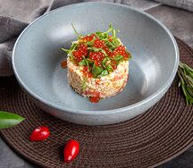 Салат с форелью и булгуром