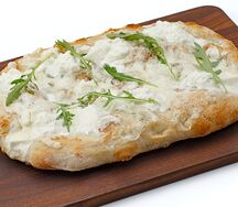 Римская пицца Сырная страчателла