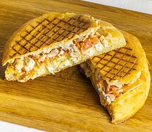 Гирос со свининой и сыром