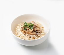 Сливочный удон с курицей