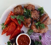 Шашлык из cвинoй шейки