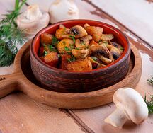 Картофель с грибами на кеци
