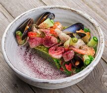 Салат с морепродуктами