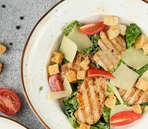 Цезарь с курицей