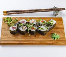 Хосомаки с огурцом