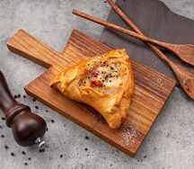 Треугольник с курицей и картофелем