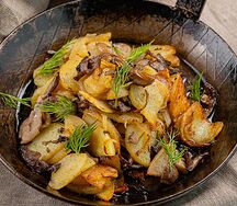 Картошка, жаренная с шампиньонами