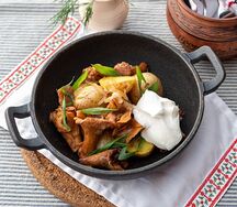 Картошка, жаренная с лисичками