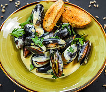 Мидии сырные