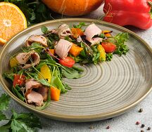 Салат с уткой, апельсином и тыквой