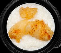 Каша рисовая с яблоком и корицей