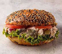 Бейгл с тунцом