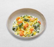 Паппарделле с лососем