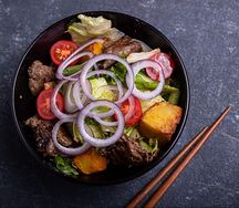 Салат Кай Нюа