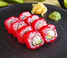 Калифорния с тигровыми креветками
