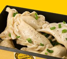 Вареники с картофелем и шкварками