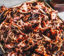 Рваная свинина из техасского смокера