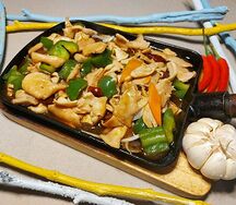 Кальмар, жаренный на чугуне