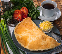 Чебурек помидор/сыр/зелень