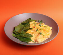 Ленивые вареники с копченой паприкой и шпинатом