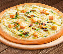 Пицца Морская 30 см на тонком тесте