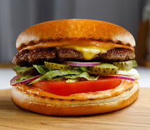 Бургер классический с котлетой из рубленой говядины