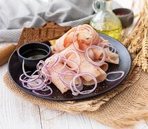 Строганина из пеламиды