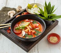 Том ям с креветками