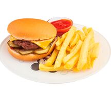 Кидсбургер с говяжьей котлеткой и картошкой фри