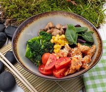 Боул с курицей