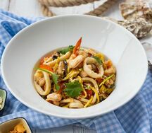 Вок с морепродуктами