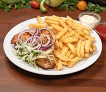 Шашлык из курицы с картофелем фри