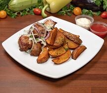 Шашлык из свинины с картофелем по-домашнему