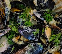 Плато мидий на компанию