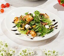 Салат с креветкой и киноа 