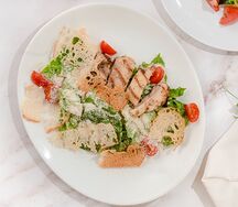 Цезарь с курицей
